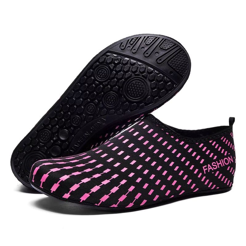 Zapatos de agua antideslizantes versátiles para actividades acuáticas